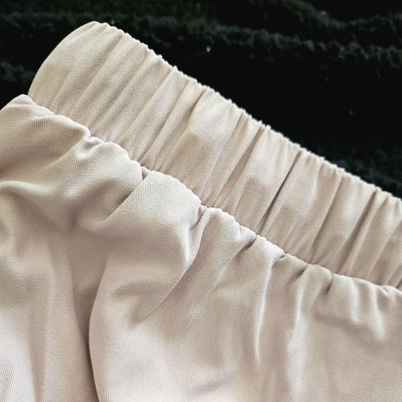 Brand new cargo trousers. - Picture 2 of 6